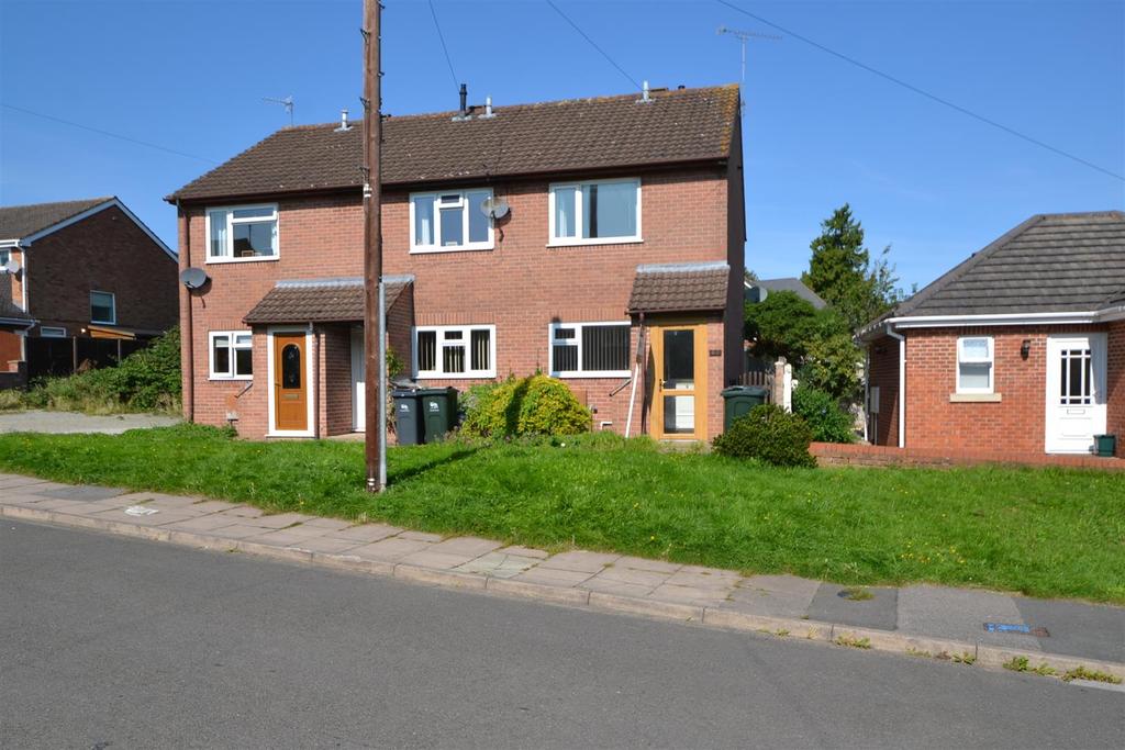 Frederick Road, Malvern 2 bed end of terrace house £750 pcm (£173 pw)