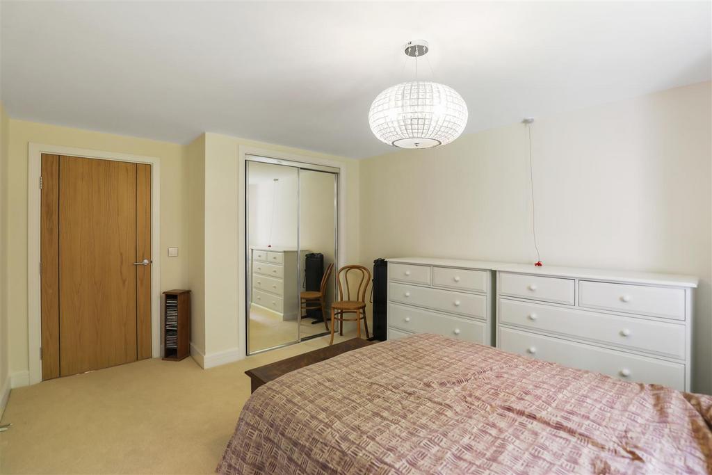 Bedroom.JPG