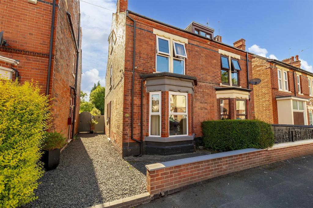 Charlton Avenue, Long Eaton 5 bed semidetached house £330,000
