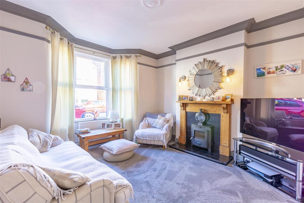 Charlton Avenue, Long Eaton 5 bed semidetached house £330,000