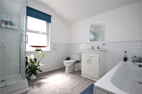 4 Dunkeld Road, London, SE25 6QH