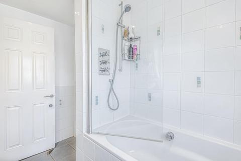 Flat 4, 24 Old Devonshire Road, London, SW12 9RB