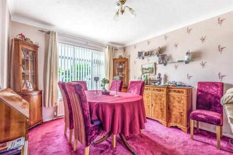 12 Avon Close, Bognor Regis, PO22 6BX