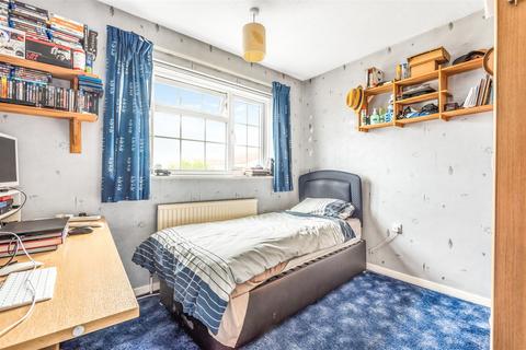 12 Avon Close, Bognor Regis, PO22 6BX