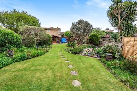 12 Avon Close, Bognor Regis, PO22 6BX