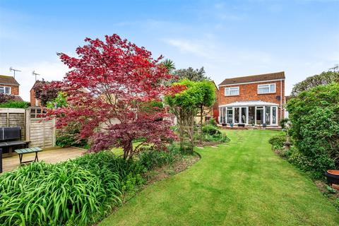 12 Avon Close, Bognor Regis, PO22 6BX
