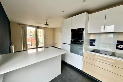 1 bedroom serviced apartment to rent, Ashflower Drive, Harold Wood