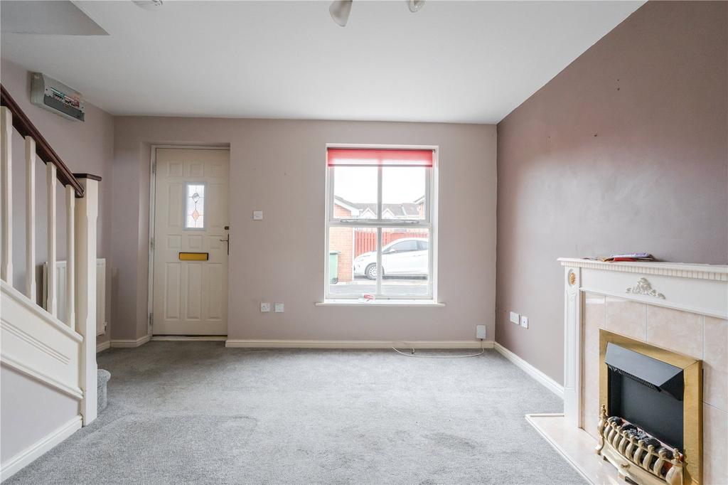 Living Room (2)