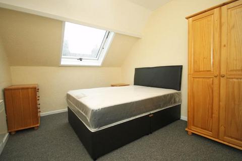 1 bedroom flat to rent, Parkwood Street, Keighley, BD21