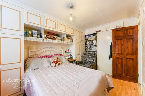 54 Malpas Road, London, E8 1NA