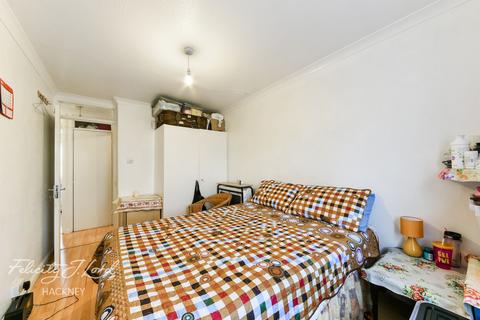 54 Malpas Road, London, E8 1NA
