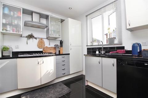 10 Nottidge Road, Ipswich, IP4 2RJ