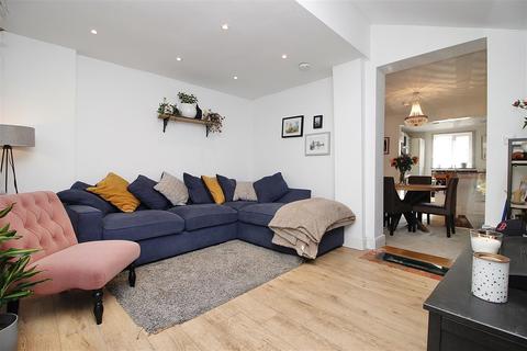 10 Nottidge Road, Ipswich, IP4 2RJ