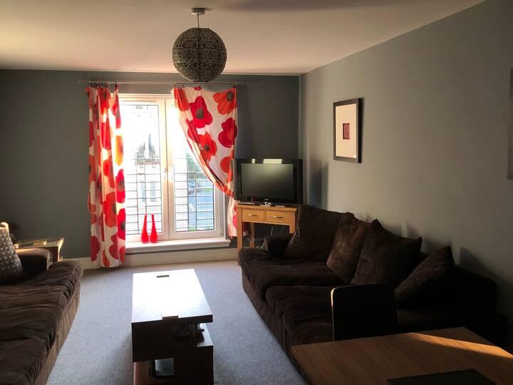 Hopetoun Crescent, Edinburgh, EH7 2 bed flat £1,250 pcm (£288 pw)