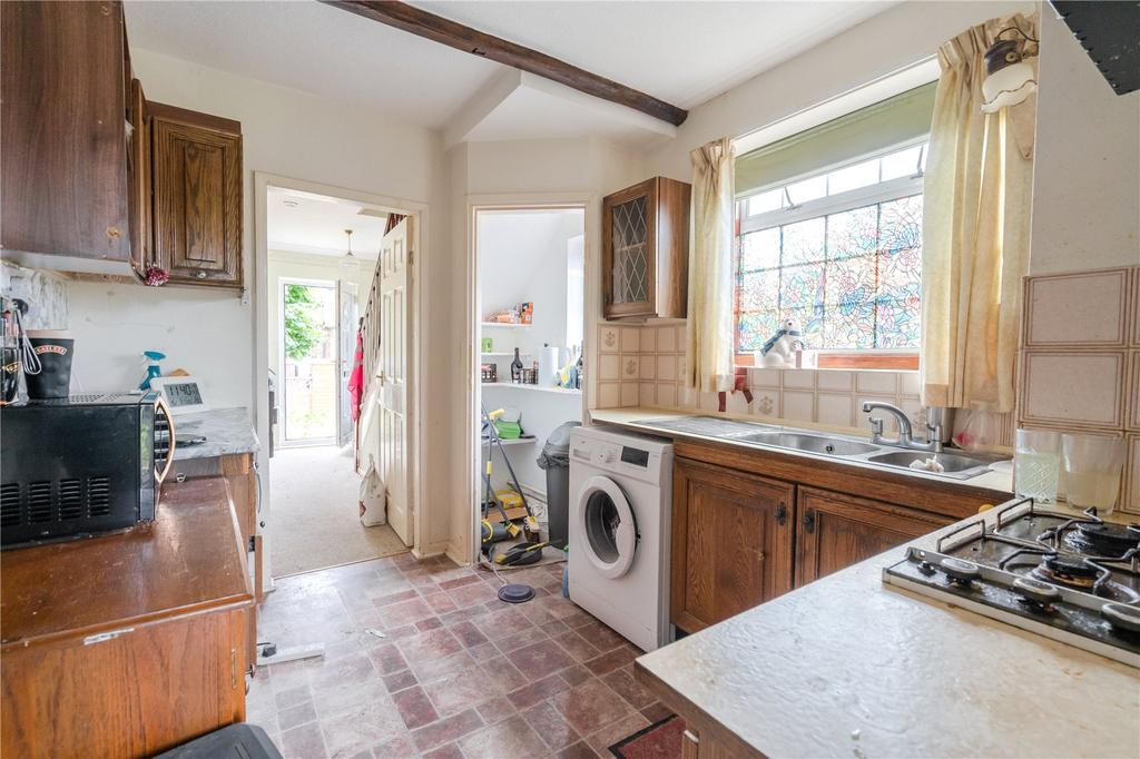 Warwick Avenue, Grimsby, DN33 3 bed semidetached house £120,000