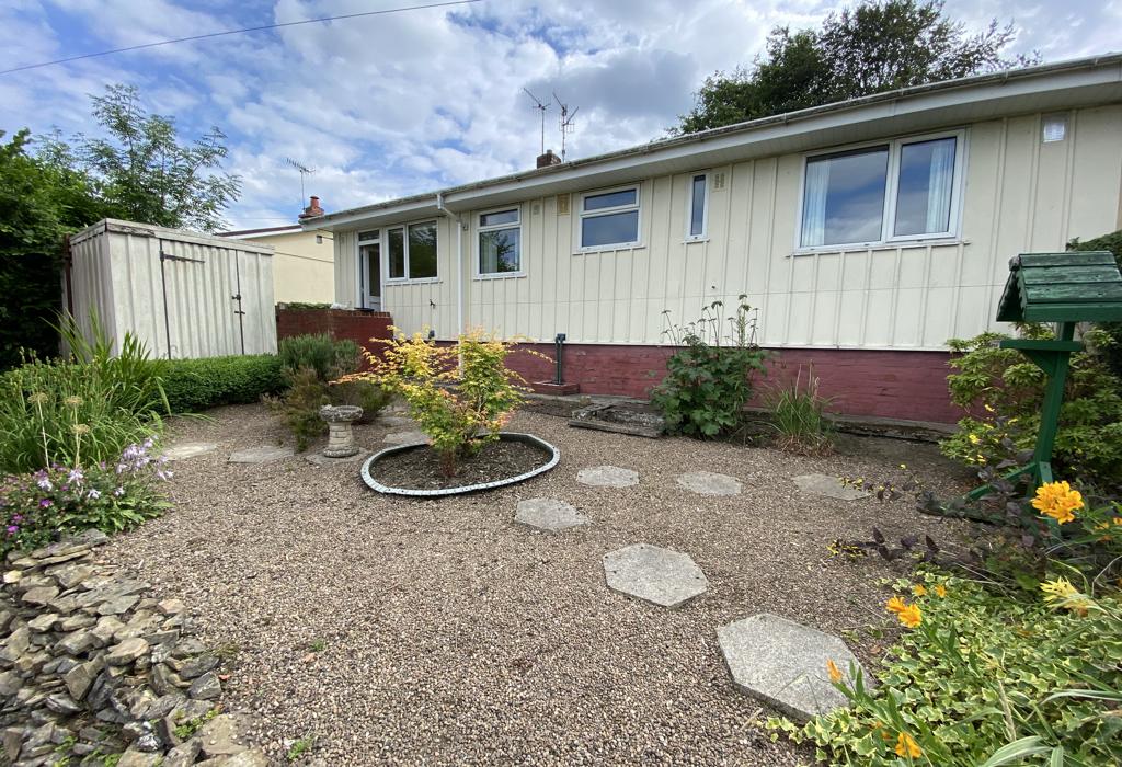 Wingerworth Way, Chesterfield, S40 2JD 3 bed bungalow £110,000