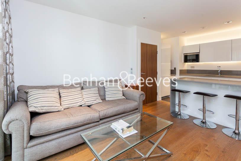 Dickens Yard, Ealing, W5 2 bed apartment £2,400 pcm (£554 pw)