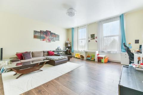 2 bedroom flat for sale, Haling Court, Haling Park Road, South Croydon CR2