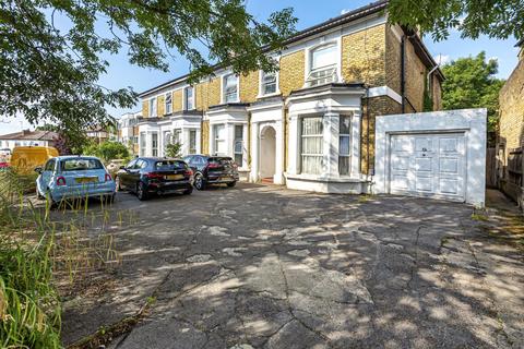 Flat 2, 34 Alexandra Grove, London, N12 8HG