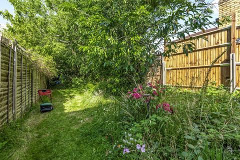 Flat 2, 34 Alexandra Grove, London, N12 8HG