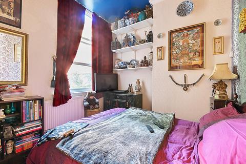 Flat 2, 34 Alexandra Grove, London, N12 8HG