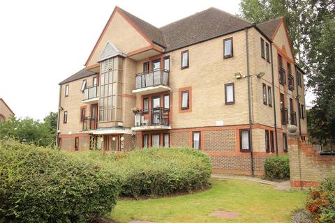 37 Drake Crescent, London, SE28 8PZ