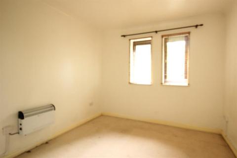 37 Drake Crescent, London, SE28 8PZ