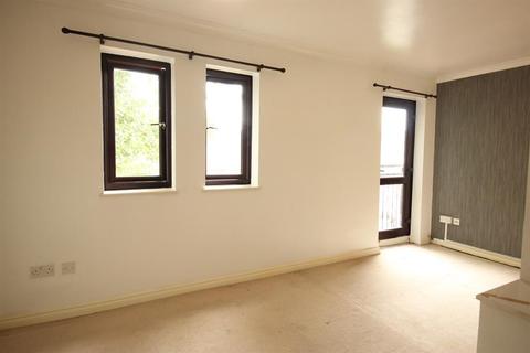 37 Drake Crescent, London, SE28 8PZ