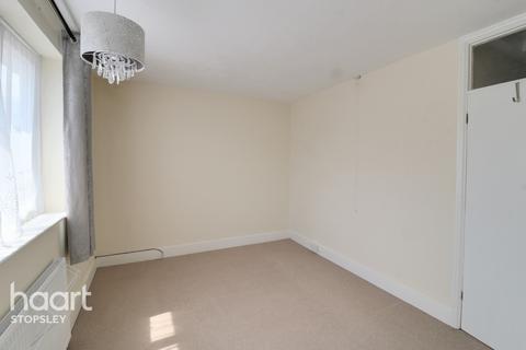 35 Applecroft Road, Luton, LU2 8BB
