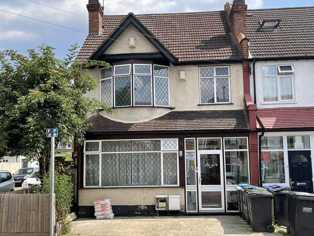 Galpins Road, Thornton Heath CR7 2 bed flat to rent £1,250 pcm (£288 pw)