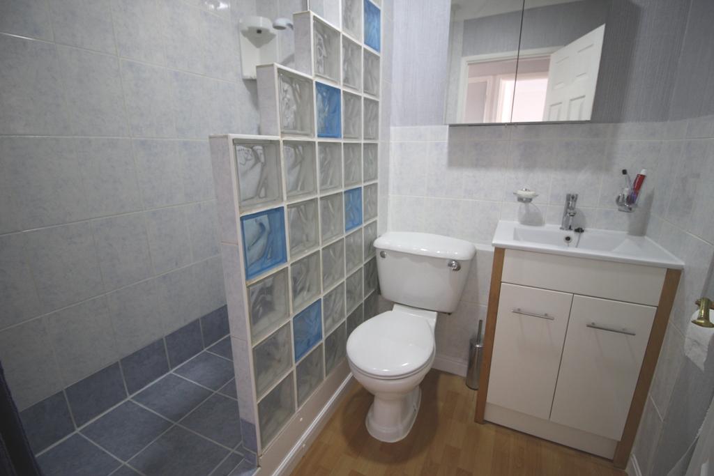 Shower Room / WC