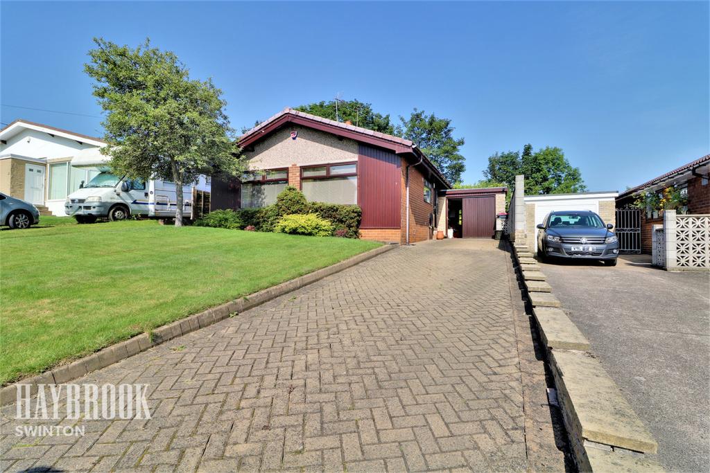 Highcliffe Drive, Swinton 3 bed detached bungalow £240,000