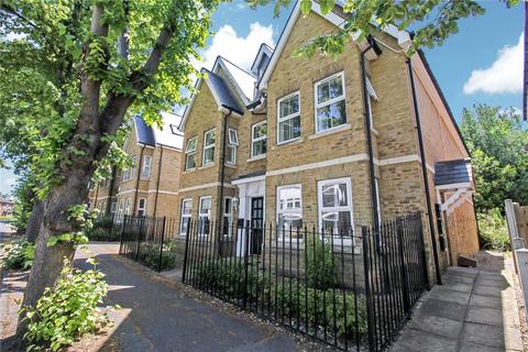 Avenue Road, Brentwood, CM14