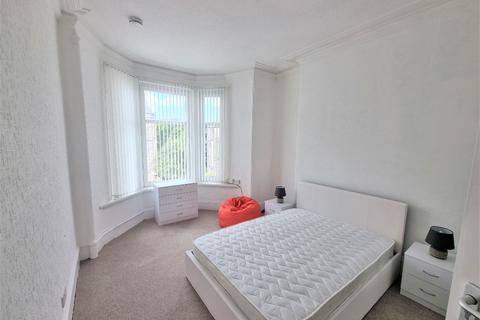 4 bedroom duplex to rent, Erskine Street, Aberdeen, AB24