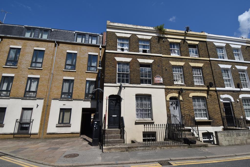 High Street External