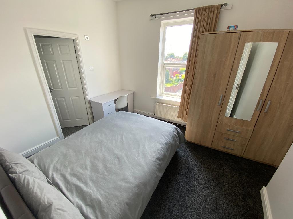 Buckley Lane, Farnworth, BL4 3 bed house share £450 pcm (£104 pw)