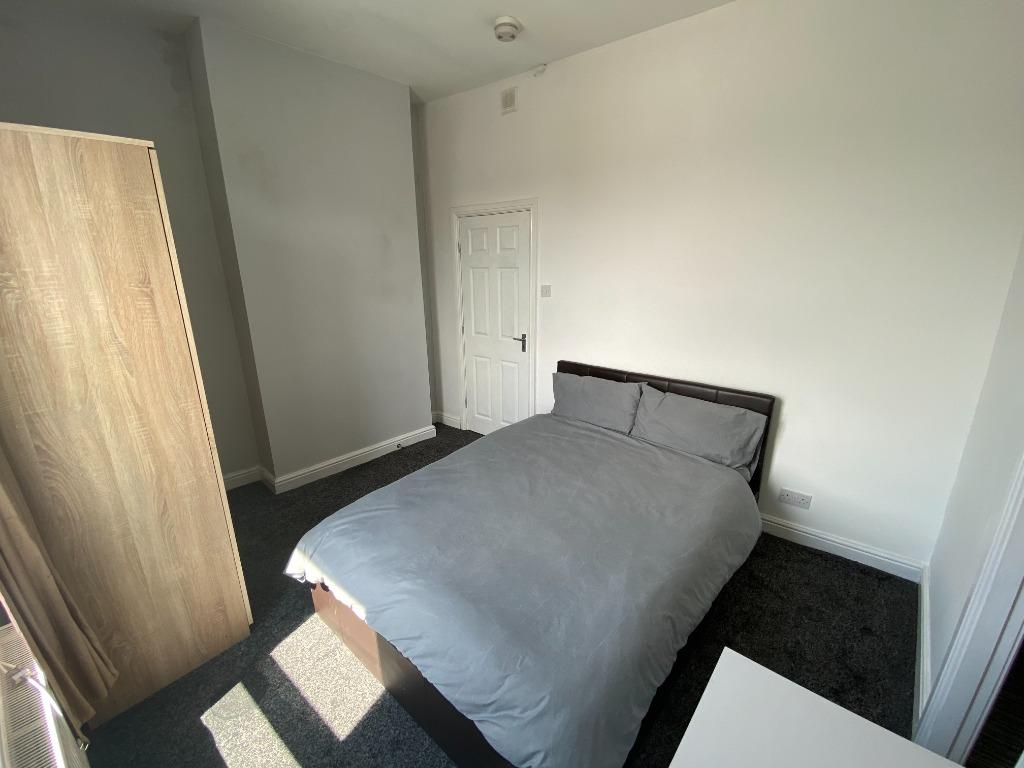 Buckley Lane, Farnworth, BL4 3 bed house share £450 pcm (£104 pw)