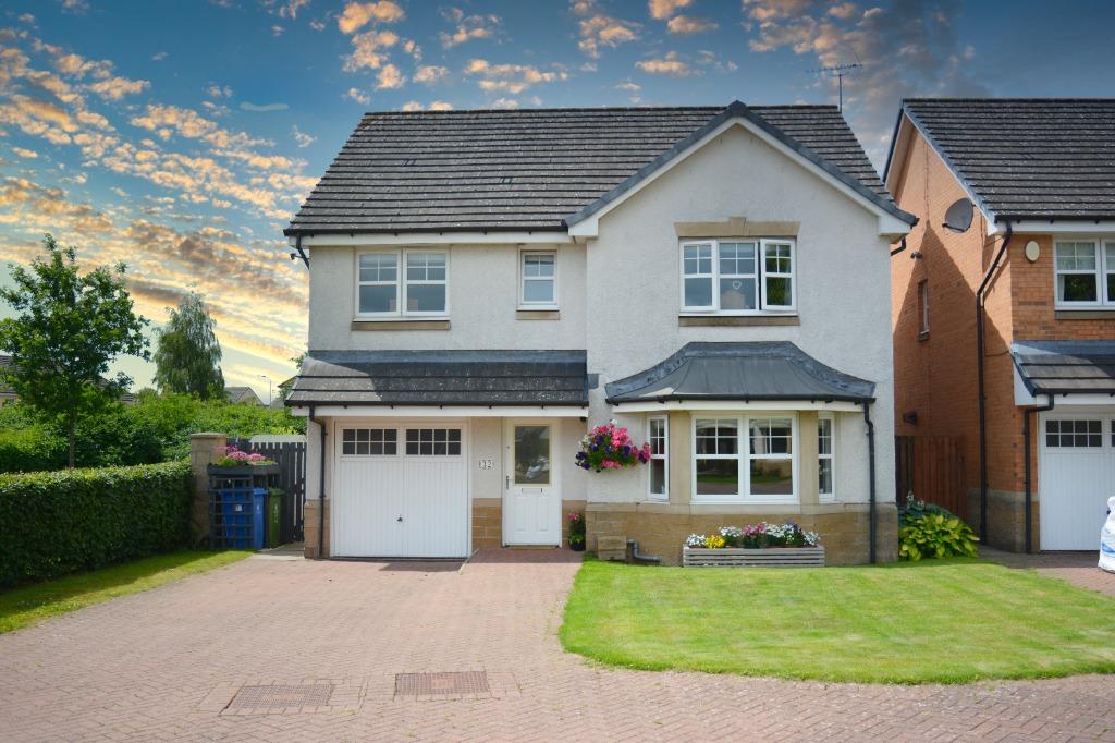 Denbecan, Alloa, Clackmannanshire... 4 bed detached house £275,000