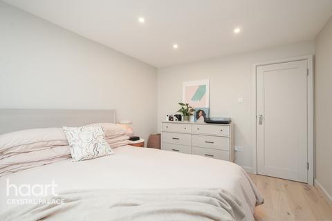 11 Sheldon Close, London, SE20 8LU