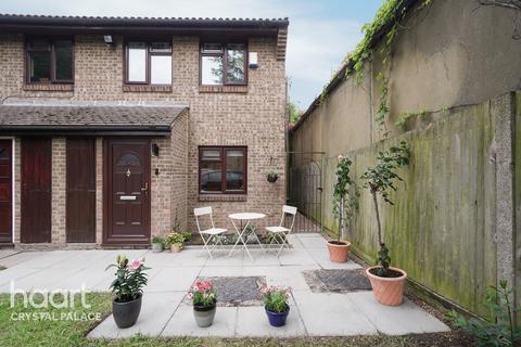 11 Sheldon Close, London, SE20 8LU