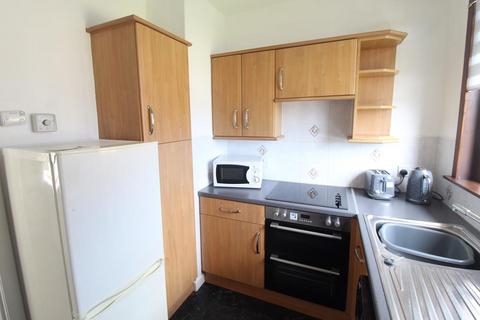 2 bedroom flat to rent, Bankhead Avenue, Right, AB21