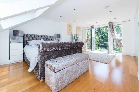 46 Acre Lane, Carshalton, SM5 3AB