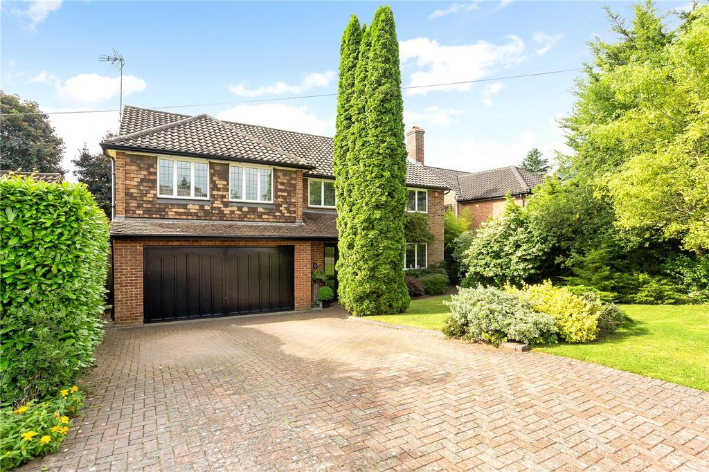 Tilsworth Road, Beaconsfield... 6 bed detached house £1,450,000