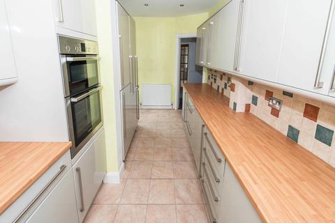 6 Bampfylde Close, Wallington, SM6 7LN