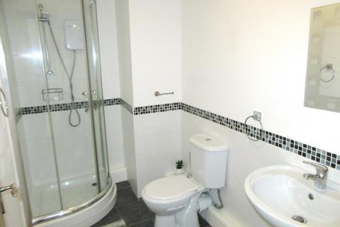 2 bedroom flat to rent, Embankment Road, Llanelli, Carmarthenshire. SA15 2BT