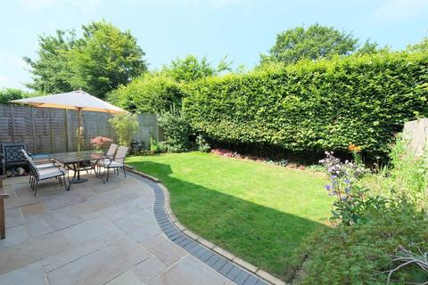 20 Finucane Drive, Orpington, BR5 4ED