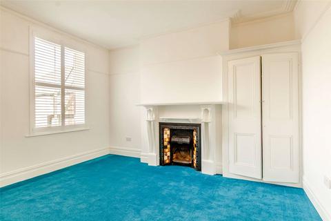 8 Archer Road, Penarth, CF64 3LS
