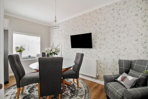 6 Bryn Arthur, St Asaph, LL17 0DP