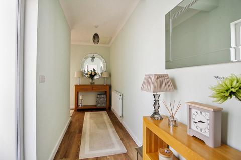 6 Bryn Arthur, St Asaph, LL17 0DP