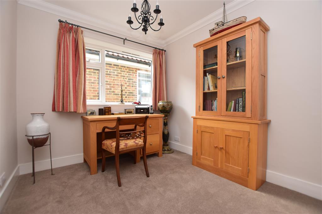 Study / Bedroom 4